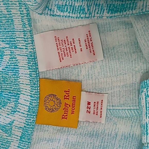 NWT Ruby Rd Teal & white crop pants size 22W - Picture 3 of 6